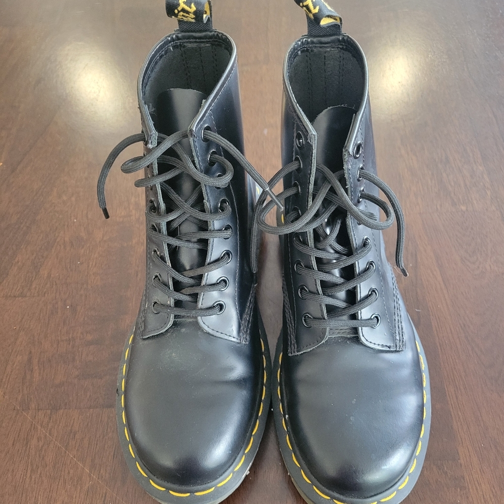 Doc marten leather ankle boot